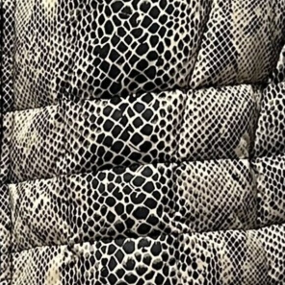 Calvin Klein Snakeskin Print Duck Down Puffer Jacket • Women’s XL • Quilted - Picture 2 of 8